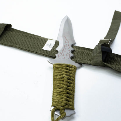 Cuchillo de Supervivencia con Cuerda Paracord y Diseño de Llamas