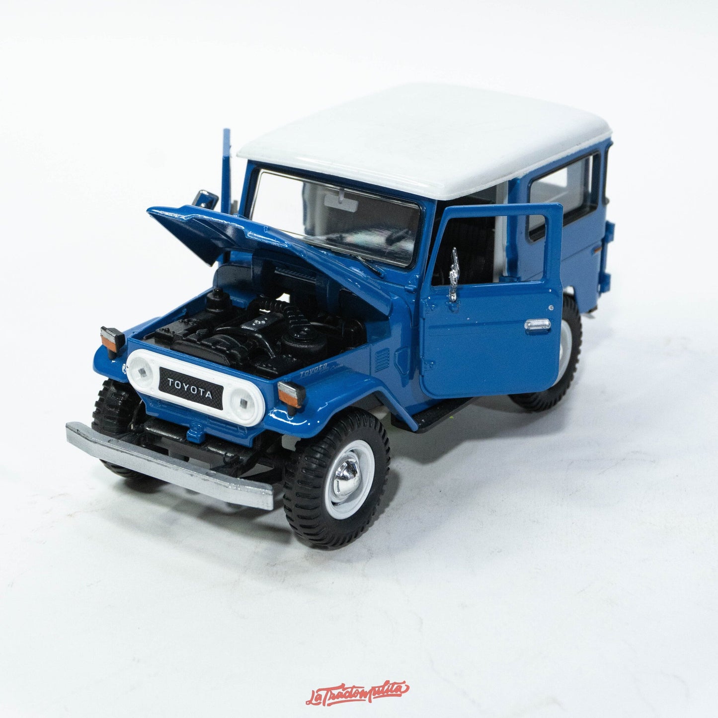 Modelo a Escala Toyota FJ40 Land Cruiser