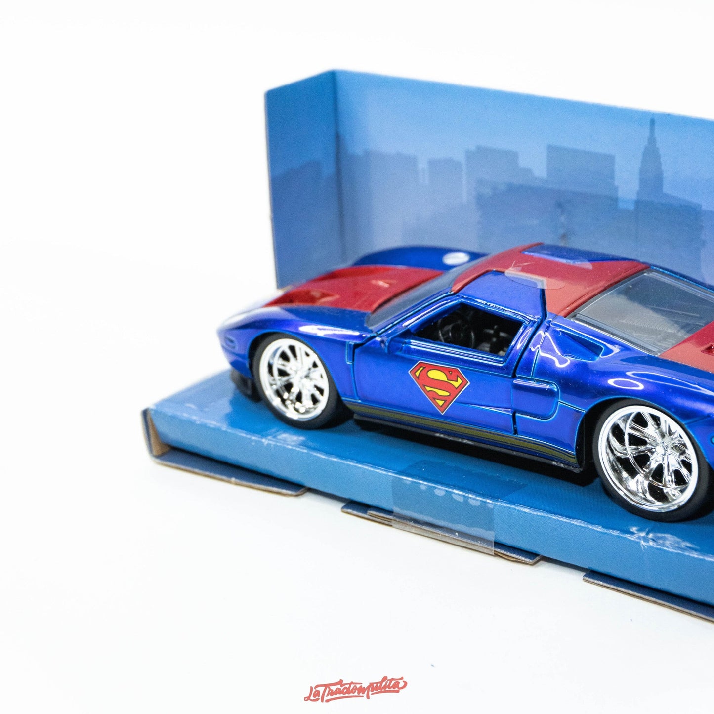 Carro Superman Ford GT 2005 - 1:32 Colección Metal